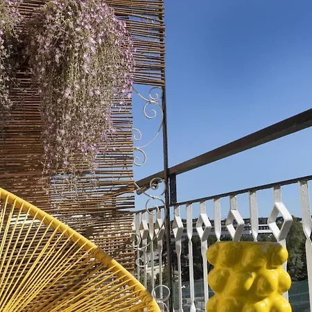 Bright And Modern With Sunny Balcony * Roma